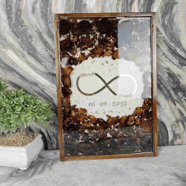 resin-garland-preservation-rectangular